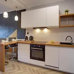 Lejlighed Stylowe I Klimatyczne Sun Seasons 24 W Karpaczu By Renters Karpacz