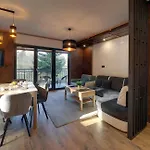 Stylowe I Klimatyczne Sun Seasons 24 W Karpaczu By Renters Lejlighed *