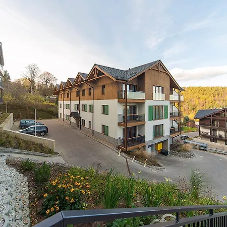 Lejlighed Stylowe I Klimatyczne Sun Seasons 24 W Karpaczu By Renters *